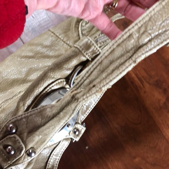 Guess purse - Picture 5 of 5